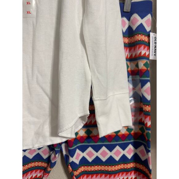 Old Navy Thermal Long John Style Aztec Print Pajama Set NEW XL - Picture 2 of 6